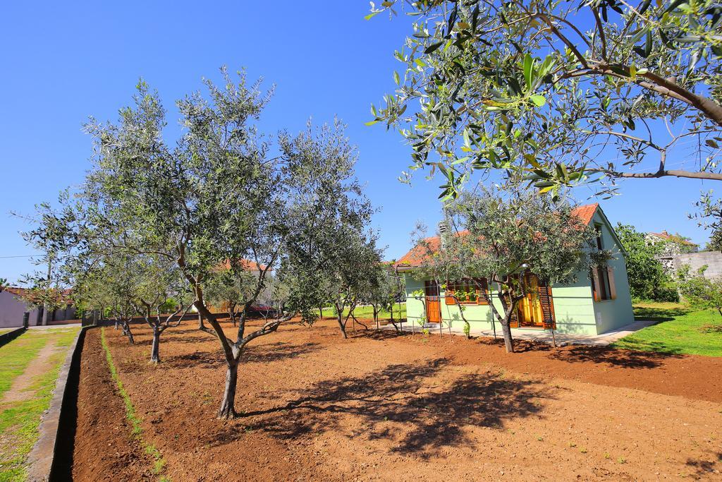 Holiday Home Zemljak Sukosan Exterior photo